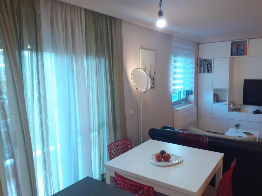 Lake View Apartment Tiranë Eksteriør bilde
