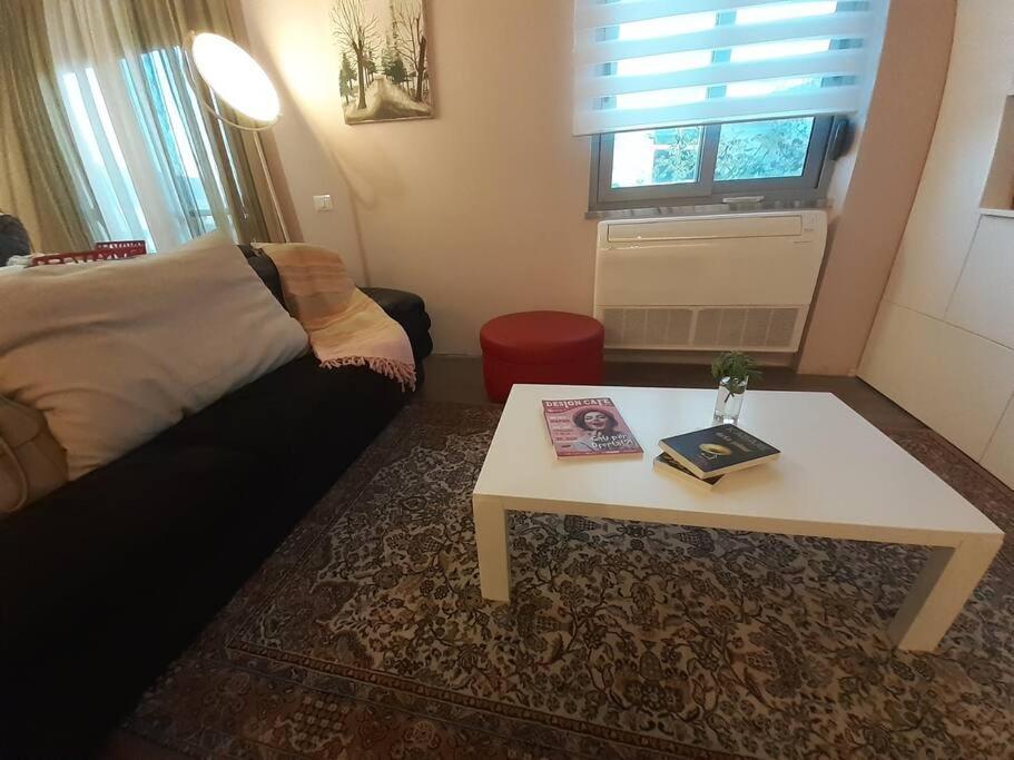 Lake View Apartment Tiranë Eksteriør bilde