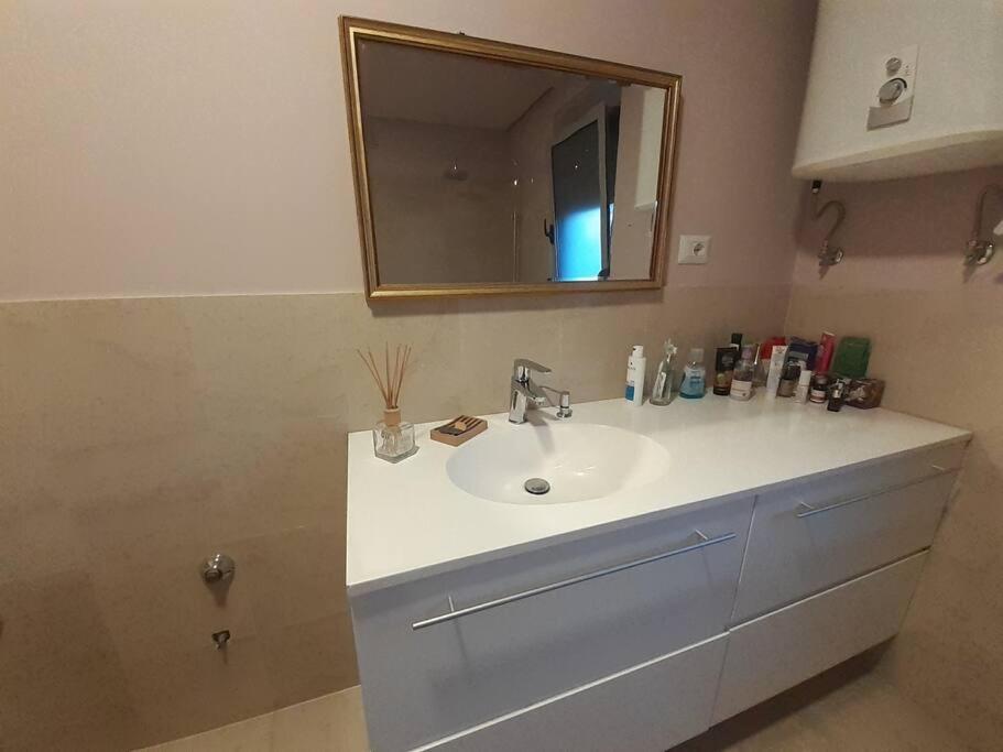 Lake View Apartment Tiranë Eksteriør bilde