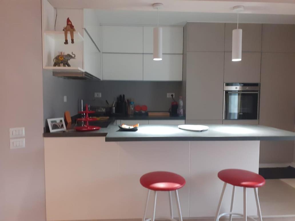 Lake View Apartment Tiranë Eksteriør bilde