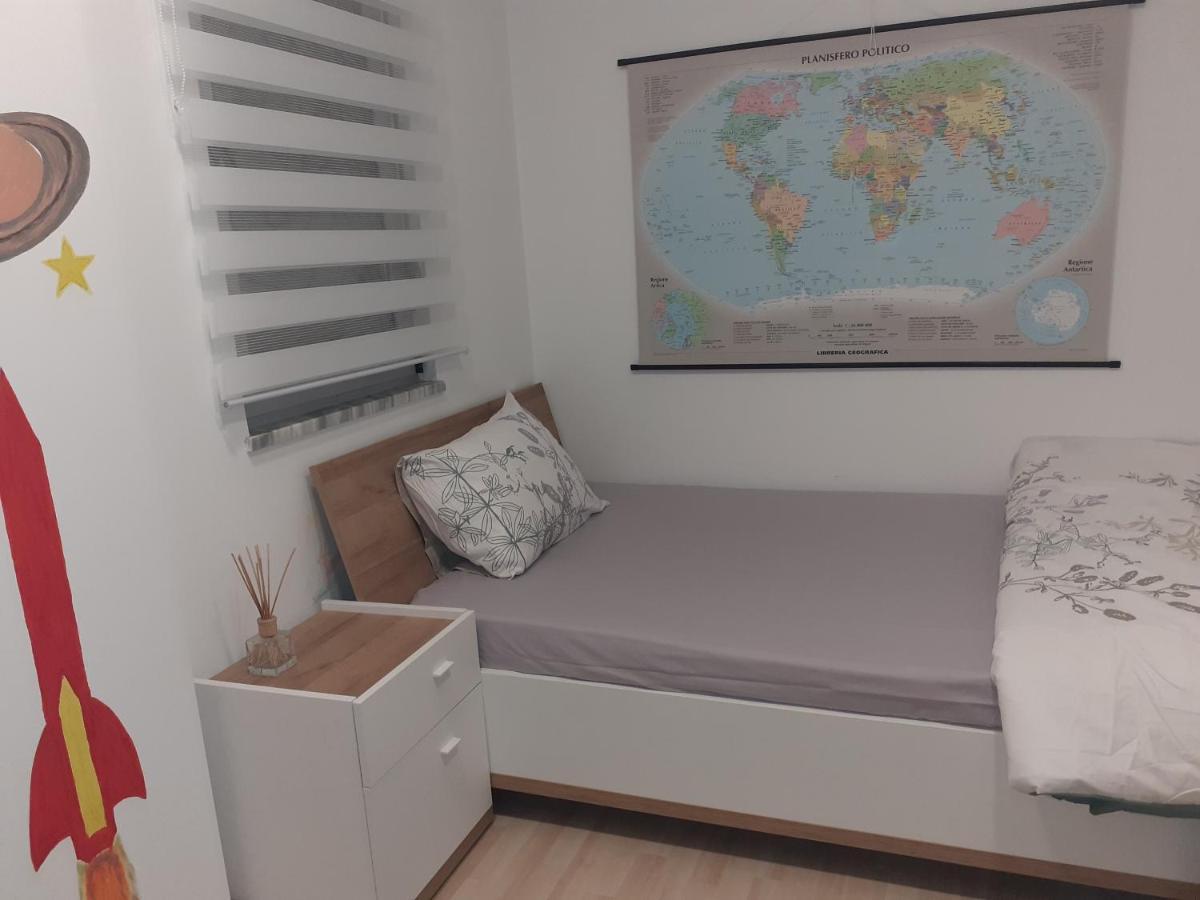 Lake View Apartment Tiranë Eksteriør bilde