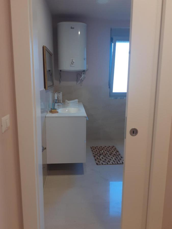 Lake View Apartment Tiranë Eksteriør bilde