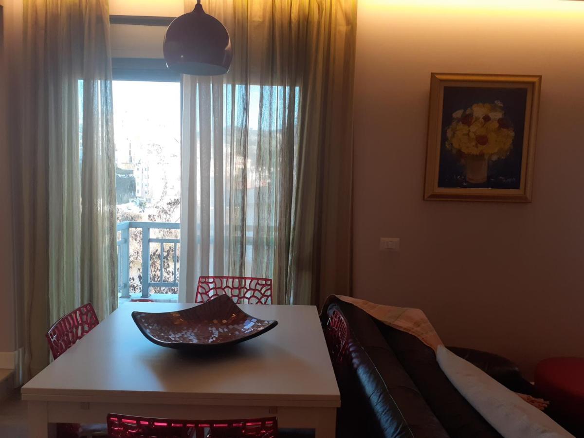 Lake View Apartment Tiranë Eksteriør bilde